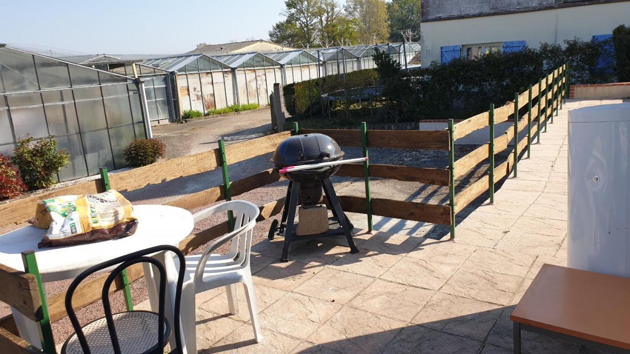 Gite De Charme Proche Loire A Velo Avec Jacuzzi Privatif Savonnieres Екстер'єр фото