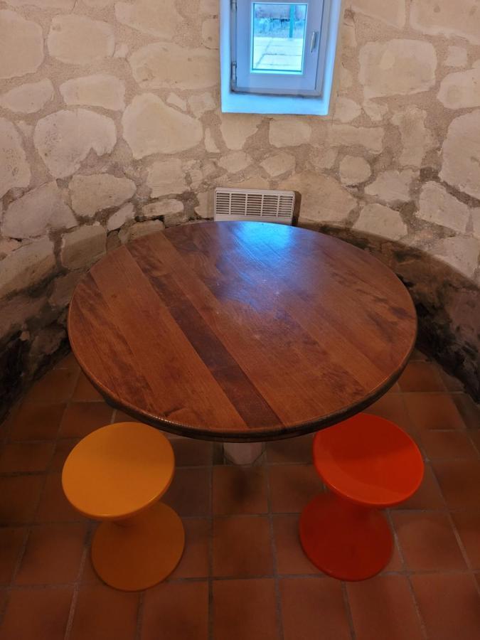 Gite De Charme Proche Loire A Velo Avec Jacuzzi Privatif Savonnieres Екстер'єр фото